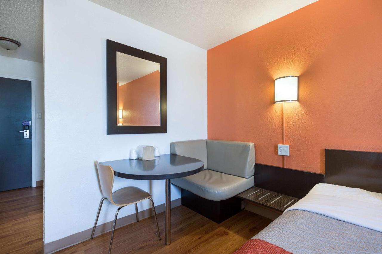 Motel 6-Lincoln, Il Kültér fotó